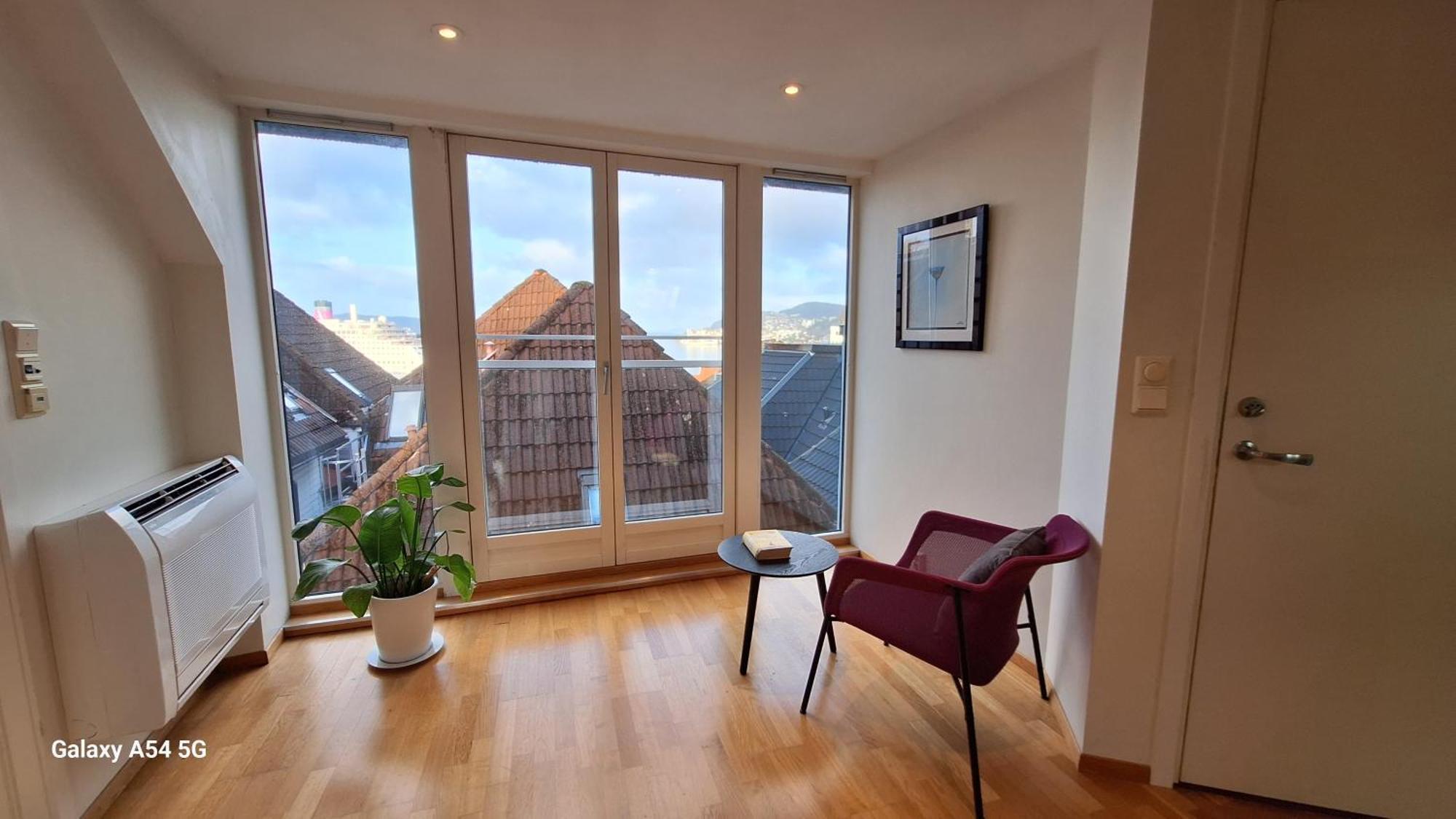 Penthouse With Perfect Location And Spectacular View Apartment Bergen Bagian luar foto