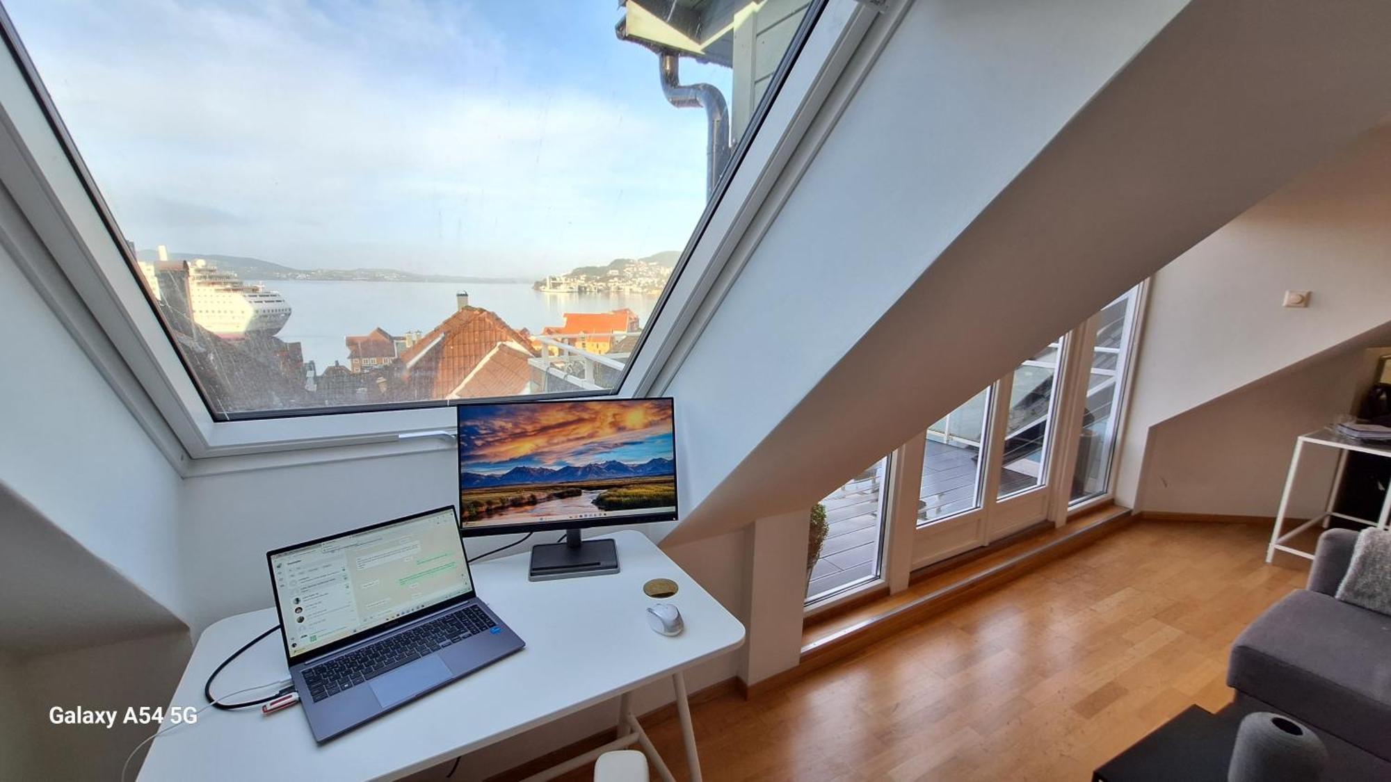 Penthouse With Perfect Location And Spectacular View Apartment Bergen Bagian luar foto
